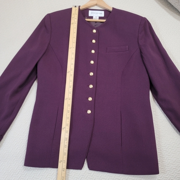 Jones New York Suit Jacket Plum Color Blazer Gold Buttons Size 12 - Picture 9 of 16